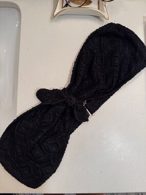 Strapless Black Textured Bandeau Bikini Top